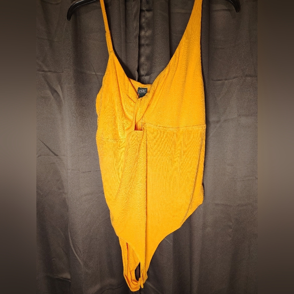 Wild Fable Yellow Sleeveless Top